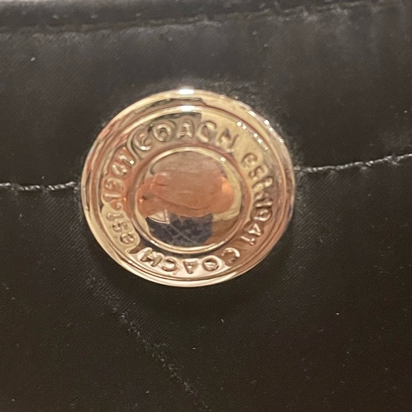 Vintage Coach Hampton Elegant Black Satin Shoulder Bag with Scarf Accent - Picture 4 of 7